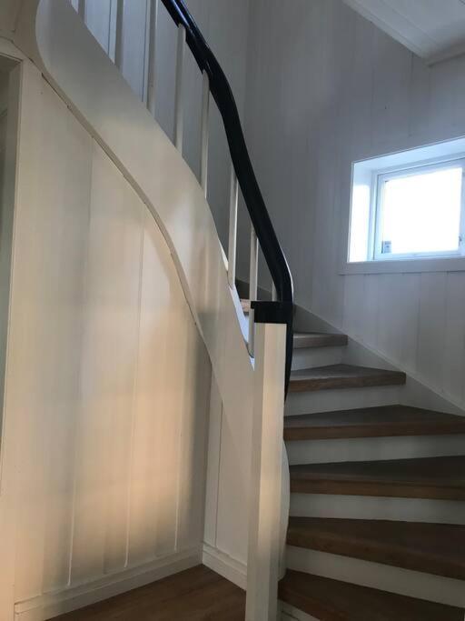 Stort Hus I Porsgrunn Sentrum Med Gangavstand Til "Alt" & Gratis Parkering Til Flere Biler Dış mekan fotoğraf