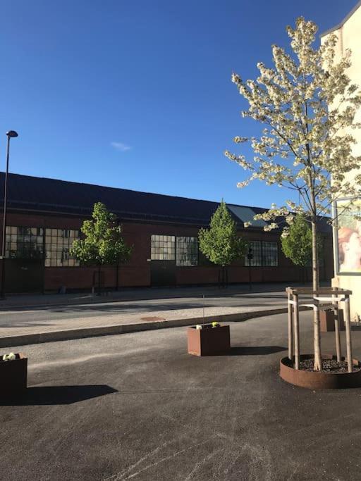 Stort Hus I Porsgrunn Sentrum Med Gangavstand Til "Alt" & Gratis Parkering Til Flere Biler Dış mekan fotoğraf